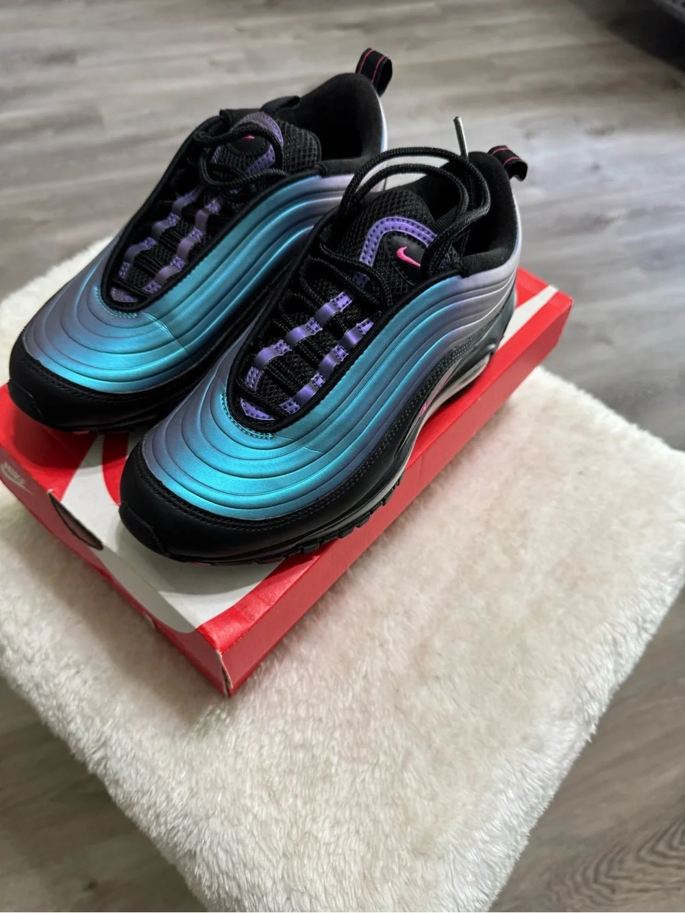 Nike eye catching